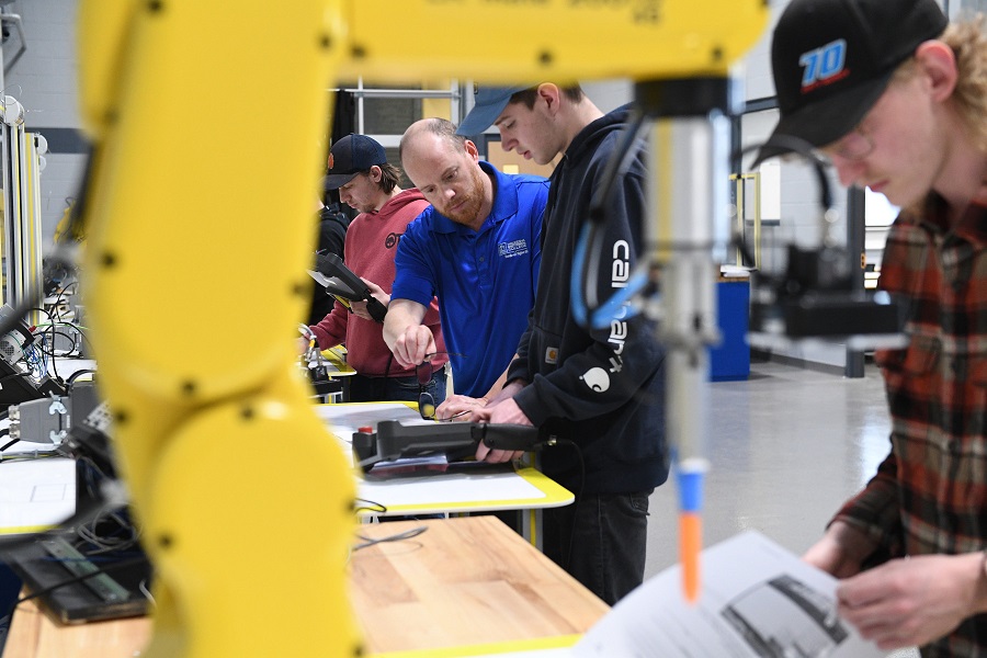 WCTC manufacturing classroom