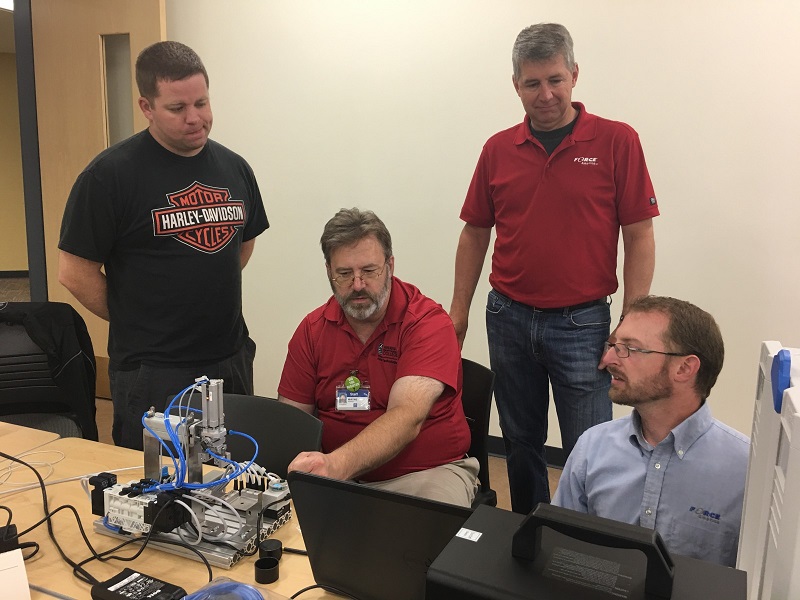 WCTC instructor demonstrating technology